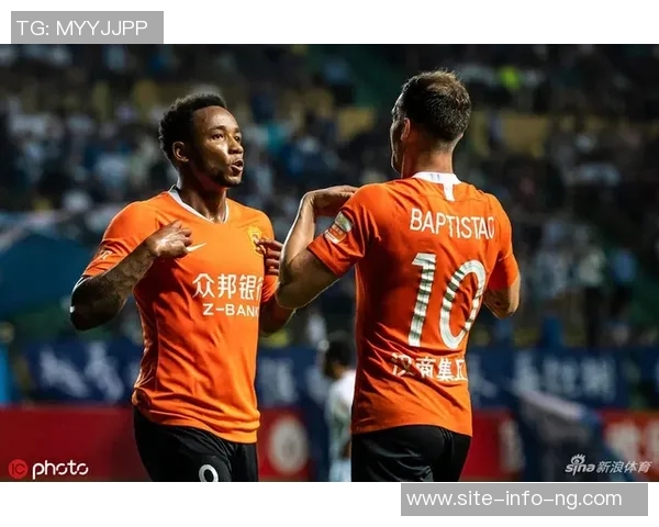 梅开二度的拉斐尔维加助力帕尔梅拉斯逆转胜利展现伟大比赛精神 梅开二度的拉斐尔维加助力帕尔梅拉斯逆转胜利展现伟大比赛精神