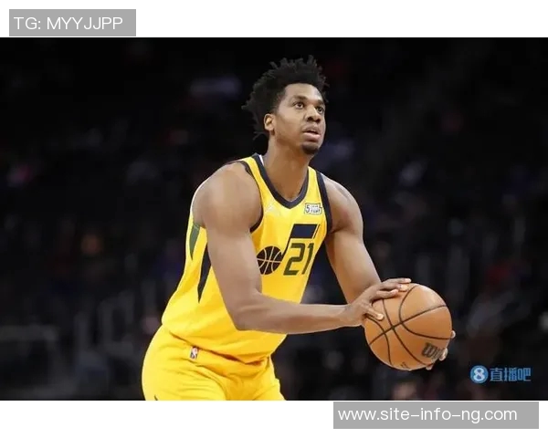 怀特末节爆发砍下14分全场贡献16分5板7助3断1帽正负值高达14