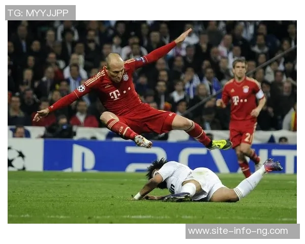 巴萨拜仁米兰争夺战升级巴萨欲引弗拉霍维奇接班莱万